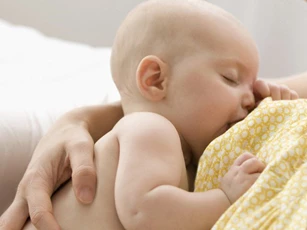 4 thời điểm nguy hiểm mẹ không được cho con bú, coi chừng trẻ mất mạng