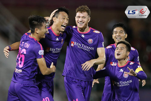 CLB Sài Gòn giành "cú ăn 3" giải thưởng V.League tháng 3 và tháng 6