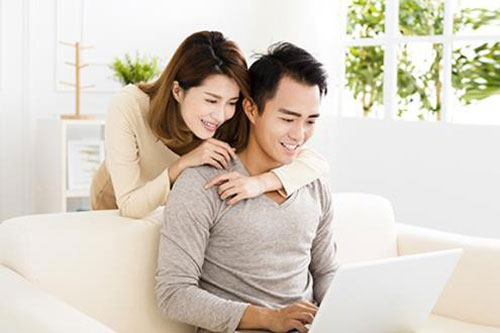 4 năm rồi chồng không hôn tôi