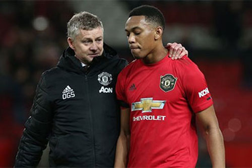 Martial hé lộ cách đoạt áo số 9 ở M.U