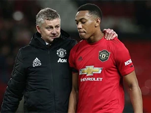 Martial hé lộ cách đoạt áo số 9 ở M.U