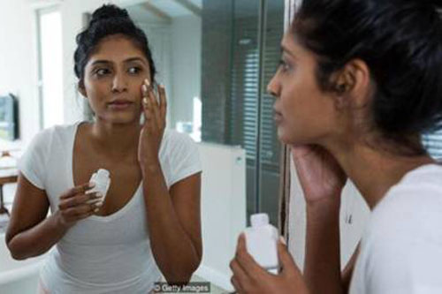 Ung thư da và thói lạm dụng kem chống nắng