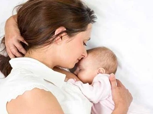 Bí quyết trị nôn trớ ở trẻ sơ sinh, mẹ thông thái dành 1 phút đọc để bảo vệ con yêu