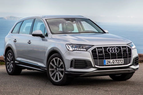 Audi Q7 2020.