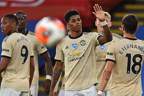 Cuộc đua Top 4 Ngoại hạng Anh: M.U hẹn Leicester ở 'trận chung kết'