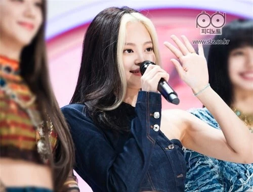 Bắt trend nhanh 5 kiểu tóc sành điệu của các cô nàng BlackPink giúp mùa hè này thêm bùng nổ - Ảnh 6