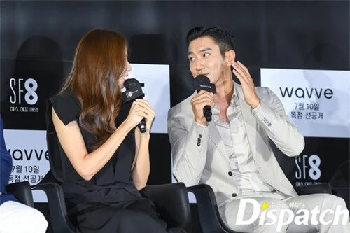 Choi Siwon là chàng trai đầu tiên và duy nhất làm điều này với UEE - Ảnh 4