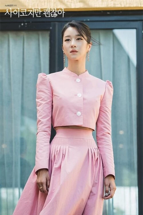Vòng eo của 'Điên nữ' Seo Ye Ji vượt mặt dàn mỹ nữ Black Pink, fan bùng nổ tranh cãi - Ảnh 1