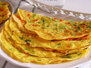 Làm bánh trứng hành kiểu này không lo con thiếu chất, bổ dưỡng hơn uống thuốc nhiều lần