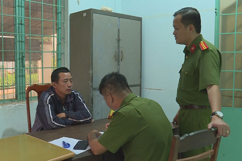 Đắk Lắk: Ghen tuông, dùng dao đâm vợ hờ tử vong, tình nhân trọng thương