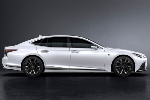 Lexus LS 2021 có ưu điểm gì để cạnh tranh với Mercedes-Benz S-Class?
