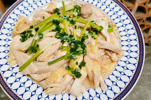 Đầu bếp "xịn" mách cách luộc đùi gà công nghiệp vừa ngon lại ngọt không chê vào đâu được