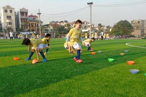 Trẻ tự kỷ vì cha mẹ thiếu quan tâm, sử dụng nhiều smartphone là sai