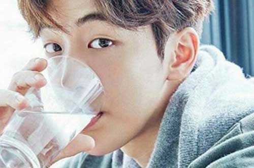 Uống 1 ngụm nước đúng vào khung giờ "vàng" này, cả đời không lo bệnh tật lại giữ dáng, đẹp da hiệu quả