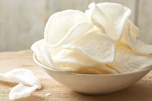 Cách chiên bánh phồng tôm thật giòn, ngon mà không bị cháy