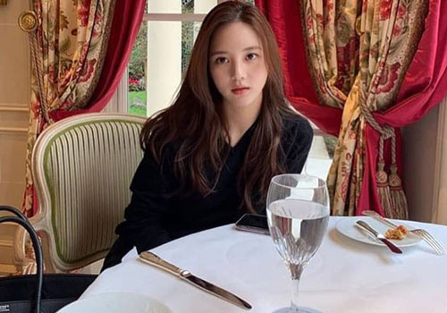 Vì sao kiều nữ 25 tuổi trở thành 'ác mộng showbiz' Hàn?