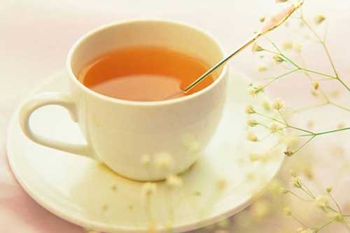 Buổi sáng bạn uống một cốc nước ấm với mật ong, cực tốt cho sức khoẻ