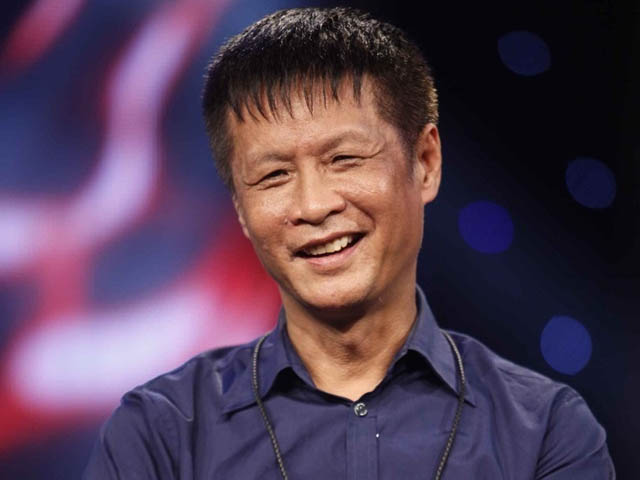 Đạo diễn Lê Hoàng bị hội chị em "phản đòn gay gắt” khi đưa ra quan điểm ủng hộ đàn ông “ăn vụng”