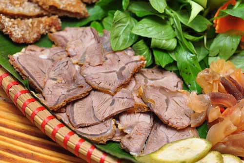 Cách làm Bắp bò hấp bia thơm ngon, hấp dẫn nhất đãi cả nhà