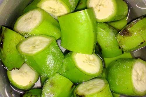 Đừng xem thường quả chuối xanh, đun lấy nước uống chữa được loại bệnh đặc biệt này