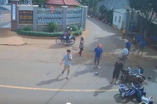 Vụ tai nạn tại xã Bình Minh (huyện Bù Đăng) khiến 2 người đàn ông tử vong. Ảnh: PLO