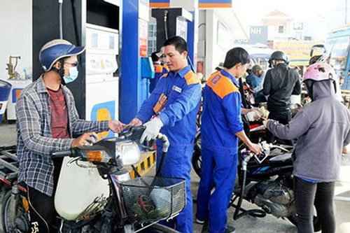 Đề xuất điều chỉnh giá xăng 10 ngày/lần