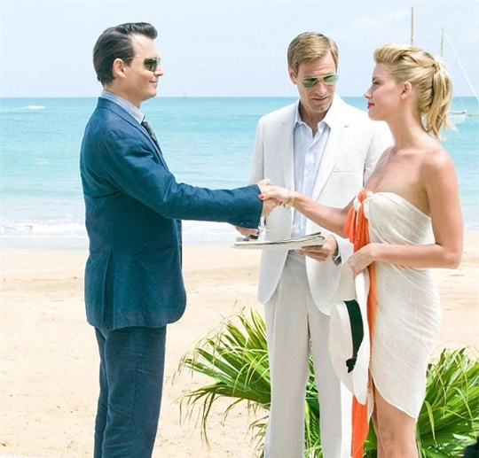 Johnny Depp và Amber Heard gặp gỡ khi đóng phim The Rum Diary năm 2012 (ảnh).