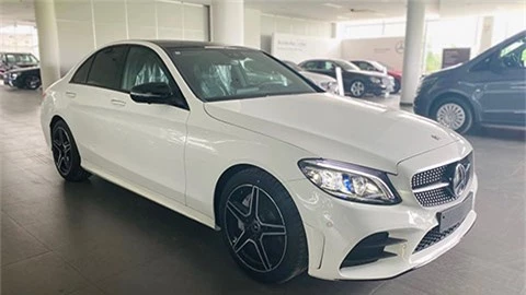 Mercedes C300 AMG 2020 cực sang trọng, bất ngờ được nâng cấp, giá tăng thêm 10 triệu đồng