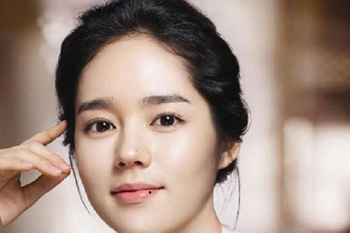 Phụ nữ có nốt ruồi ở chỗ này cả đời dễ ăn sung mặc sướng, giàu sang tột độ, chớ dại mà xóa đi