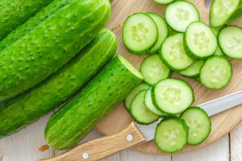 Nghiền nát dưa chuột và dùng theo cách này đảm đảm bọng mắt, quầng thâm biến mất vĩnh viễn