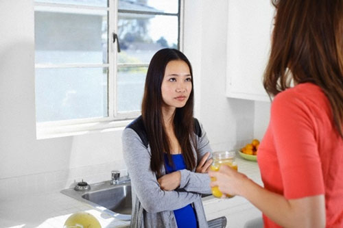 Bỗng dưng bị chị chồng chỉnh đốn vì quên giỗ, cô em dâu có màn đáp trả cực gắt