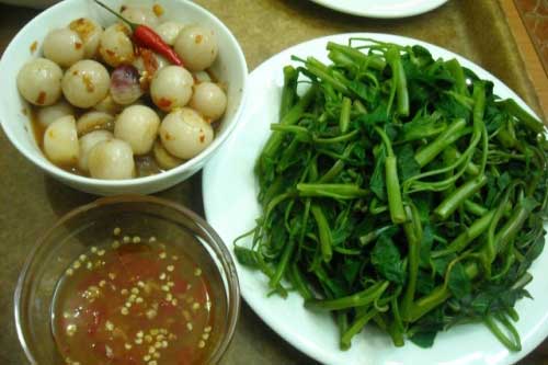 Thói quen "chết người" khi ăn rau muống - quá nửa người Việt mắc