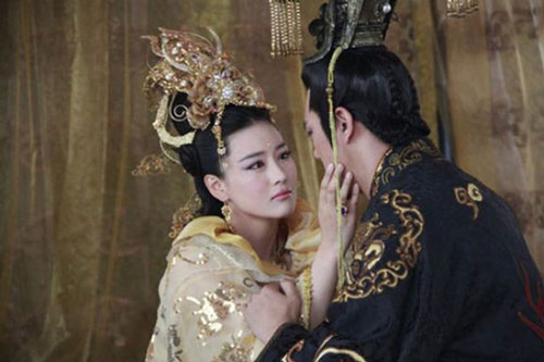 Mỹ nhân bị coi là 'hồ ly tinh', vì ghen tuông mà sẵn sàng giết tất cả những ai mon men đến gần Hoàng đế