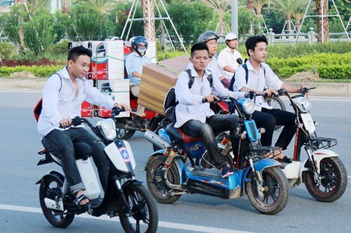 Bỏ cấp GPLX hạng A0 cho người lái xe gắn máy dưới 50cc