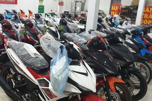 Trừ Honda SH 2019, xe máy giảm giá 'sập sàn', khách vẫn thờ ơ