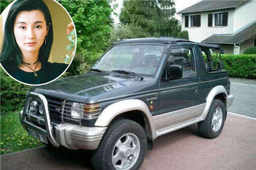 Trương Mạn Ngọc 30 năm đi một chiếc xe cũ