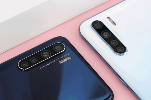 Smartphone 4 camera sau, RAM 8 GB, pin 4.000 mAh giảm giá hấp dẫn tại Việt Nam