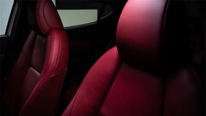Mazda 3 ra mắt phiên bản kỷ niệm 100 năm - 7