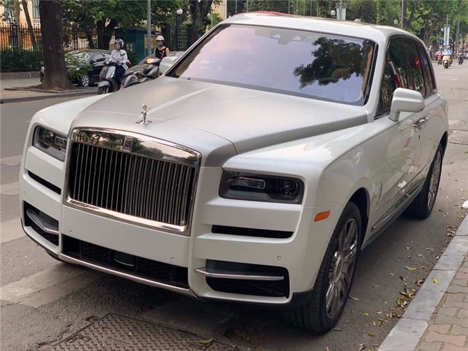 RollsRoyce Cullinan Black Badge thứ 3 về nước với nội thất Hermes độc nhất  Việt Nam  Tạp Chí Siêu Xe