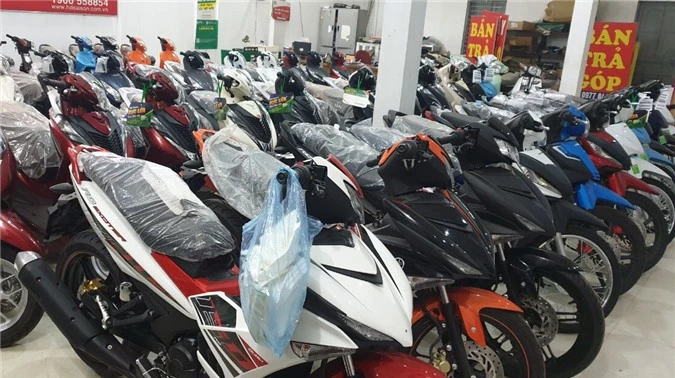 Trừ Honda SH 2019, xe máy giảm giá sập sàn, khách vẫn thờ ơ