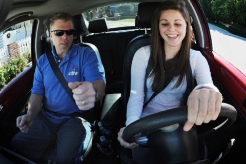 Những sai lầm cơ bản người mới lái xe thường mắc phải