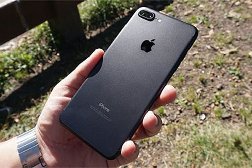 iPhone 7 Plus giá rẻ, bất ngờ đánh bại cả iPhone XR lẫn iPhone 11