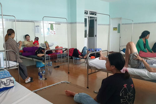 90 người ngộ độc nhập viện sau khi đi ăn cưới