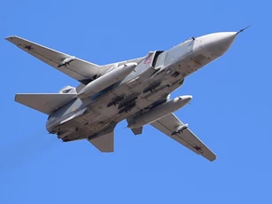 Su-24 trang bị hệ thống SVP-24 ồ ạt tới Crimea
