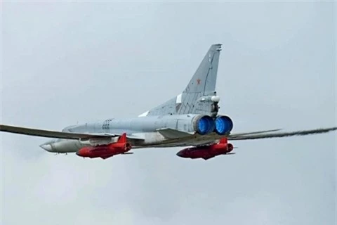 NATO lanh gay khi Tu-22M3M mang Kh-32 xuat hien tai Crimea