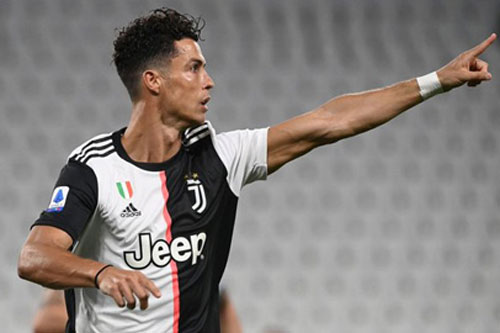 Ronaldo phá kỷ lục tồn tại 25 năm tại Serie A