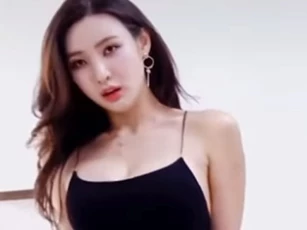 CLIP: Không thể rời mắt trước nhan sắc của loạt hot girl xinh đẹp bậc nhất mạng xã hội TikTok