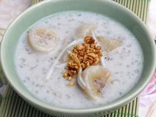 Công thức nấu chè chuối nước cốt dừa cho mùa hè