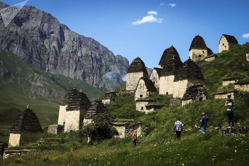 Rợn người trước “thành phố chết” có hàng vạn hài cốt thời Trung Cổ