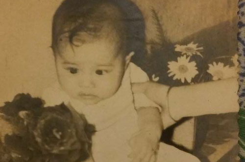 Ngắm loạt ảnh thời "ẵm ngửa" vô cùng đáng yêu của ca sĩ Thanh Thảo